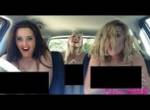 Die drei Damen im Auto